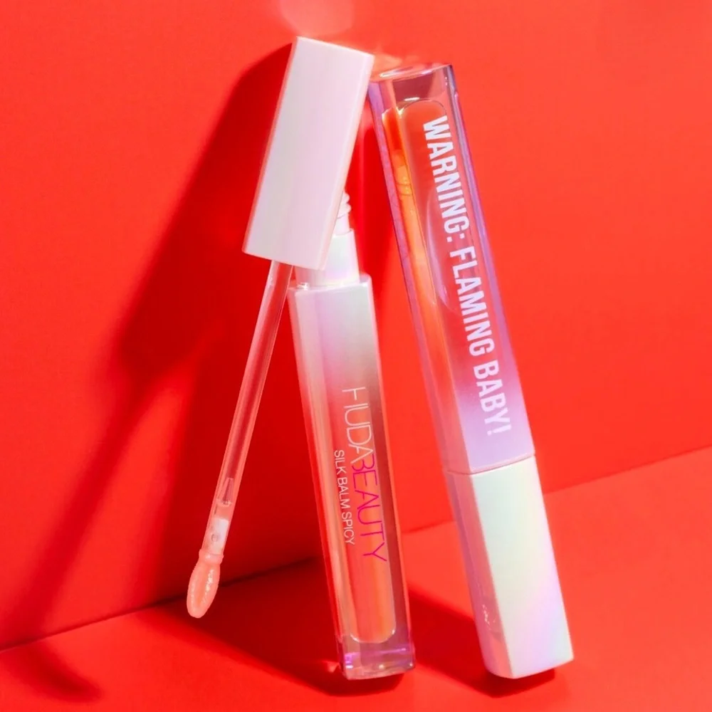 🔥 Huda Beauty Spicy Silk Balm Thermo-Plumping Lip Balm